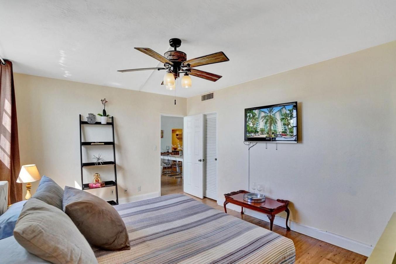 2Bd Condo Christmas Retreat Pool Beachside Hollywood Extérieur photo